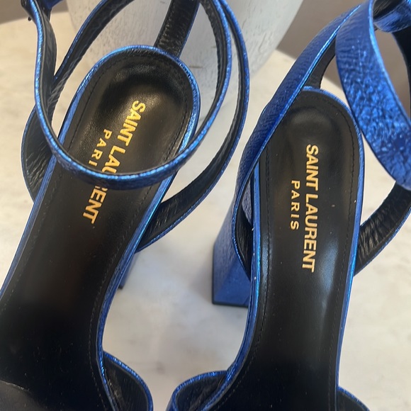 Saint Laurent Leather Sandals Blue & Metallic
Platform Authentic sz 38 1/2 - Picture 13 of 15